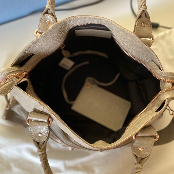 Balenciaga City Bag in Grey - Picture 3 of 7